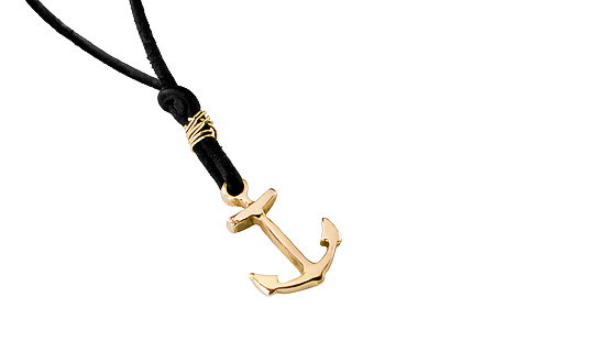 Closeup Goldener Anker Pendant